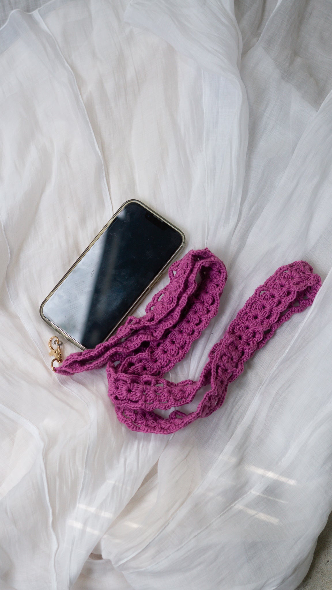 Lanière de téléphone dentelle